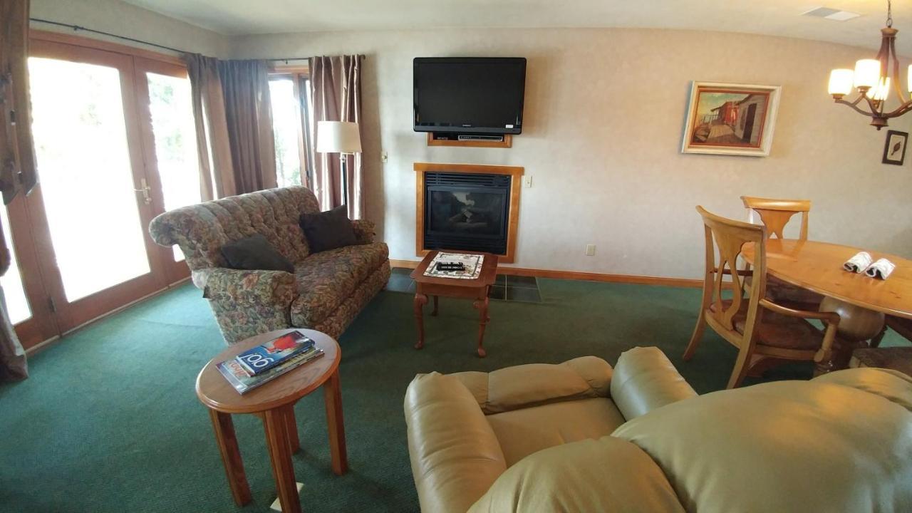 סטורג'און ביי Snug Harbor Inn מראה חיצוני תמונה
