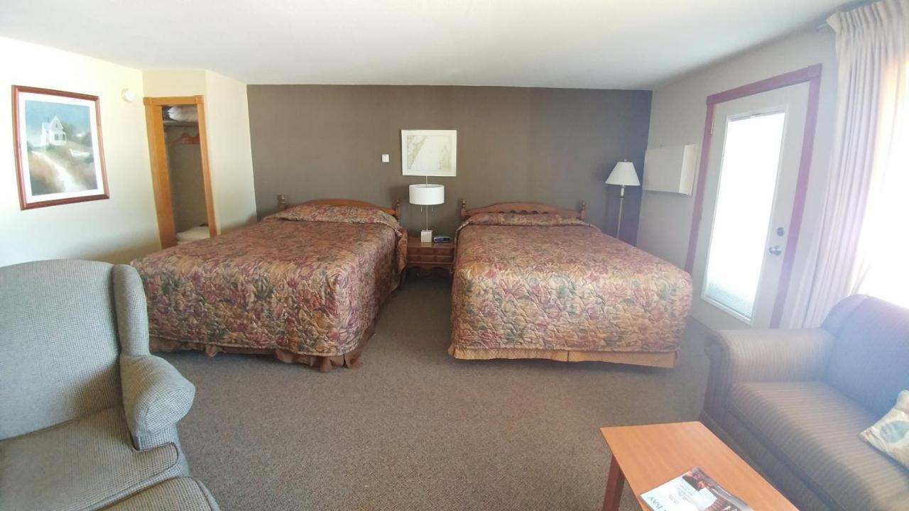 סטורג'און ביי Snug Harbor Inn מראה חיצוני תמונה
